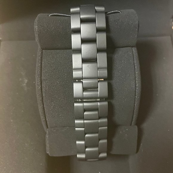 New CHANEL GMT Automatic Unisex J12 Ceramic Watch 41mm Matt Black Calibre 12.2 - Picture 3 of 15